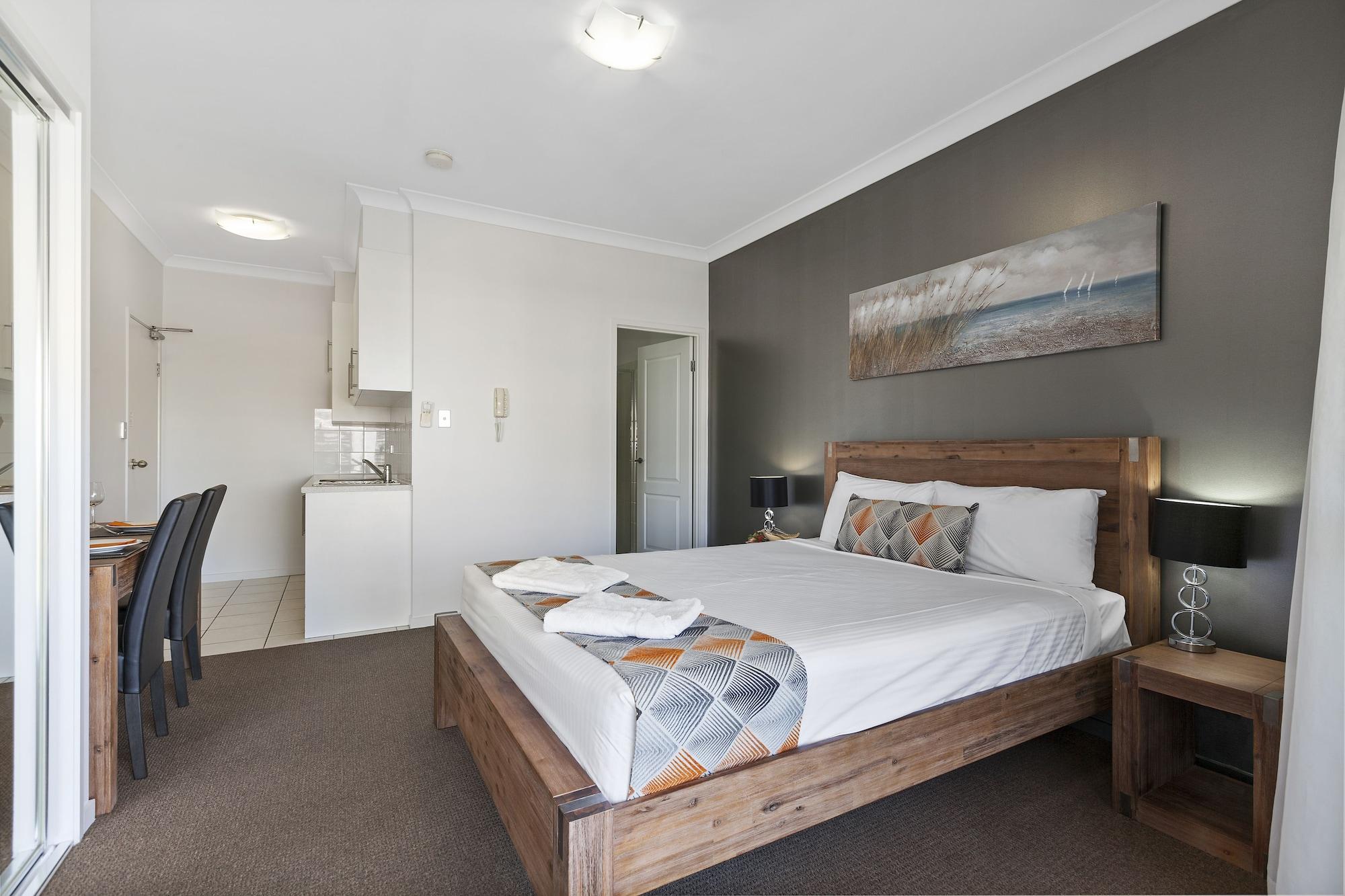 Aparthotel La Vida on Anzac Redcliffe Exterior foto