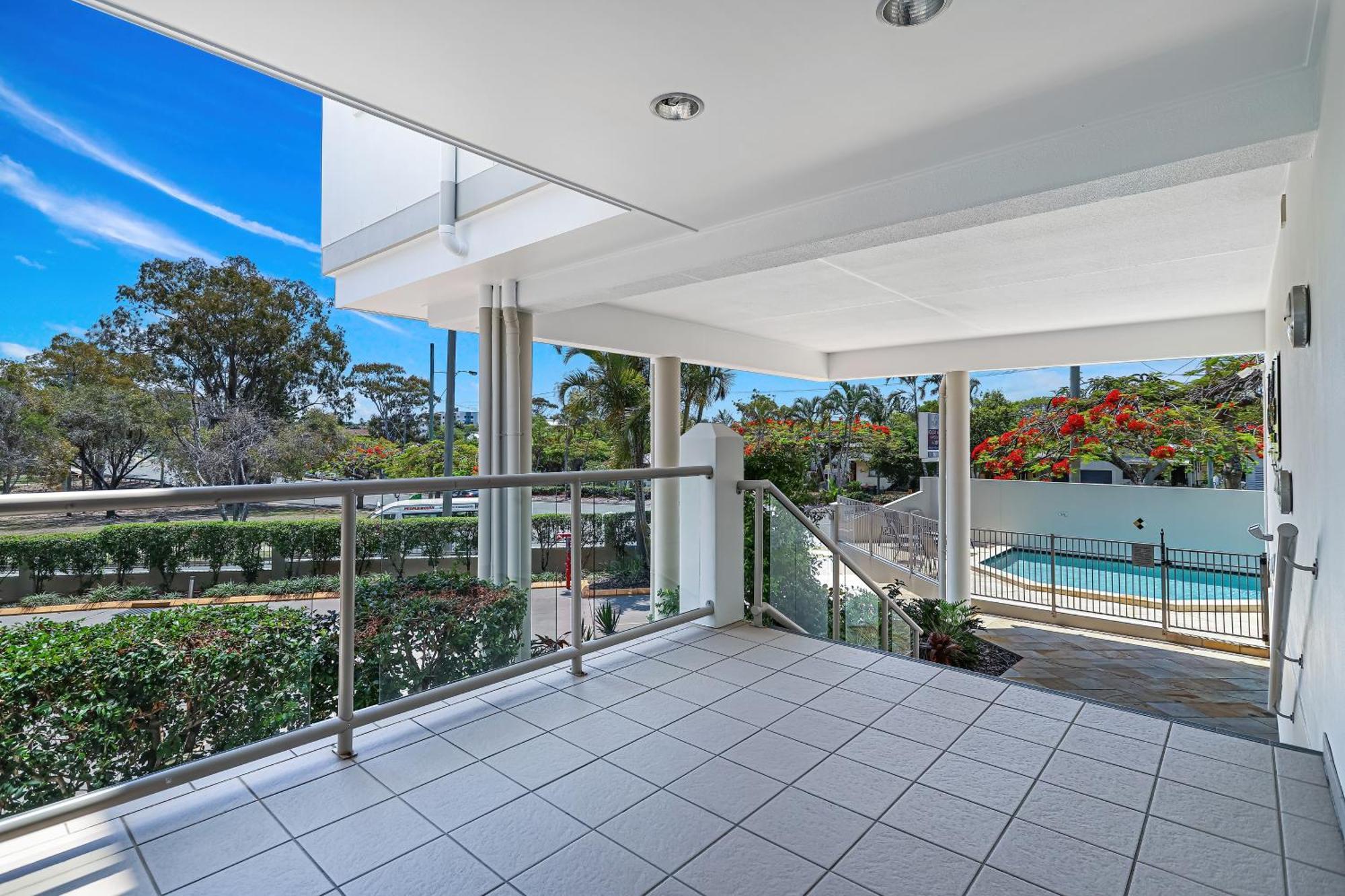 Aparthotel La Vida on Anzac Redcliffe Exterior foto