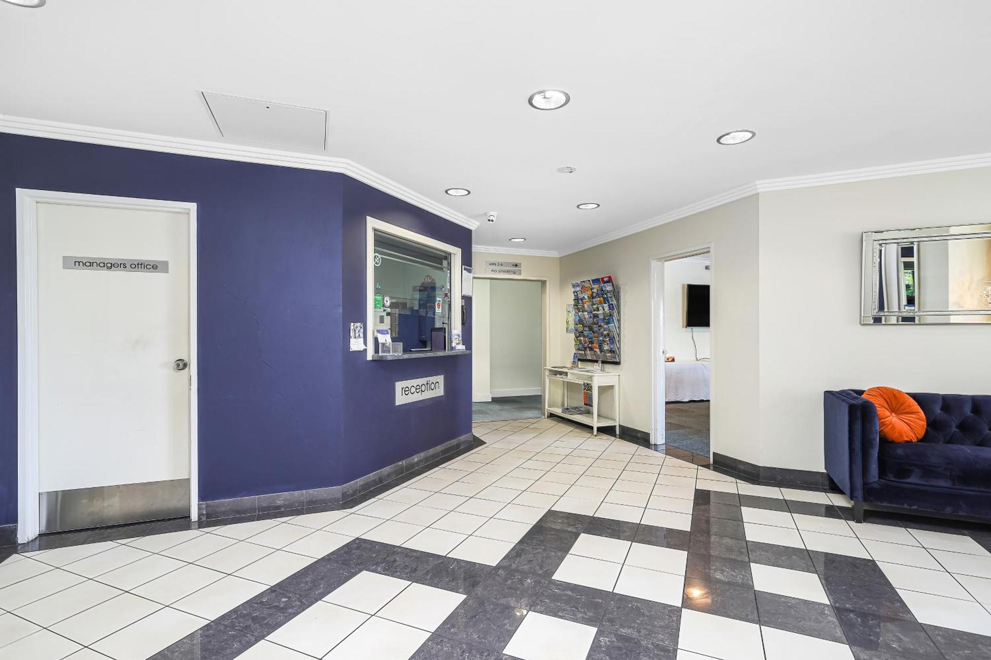 Aparthotel La Vida on Anzac Redcliffe Exterior foto