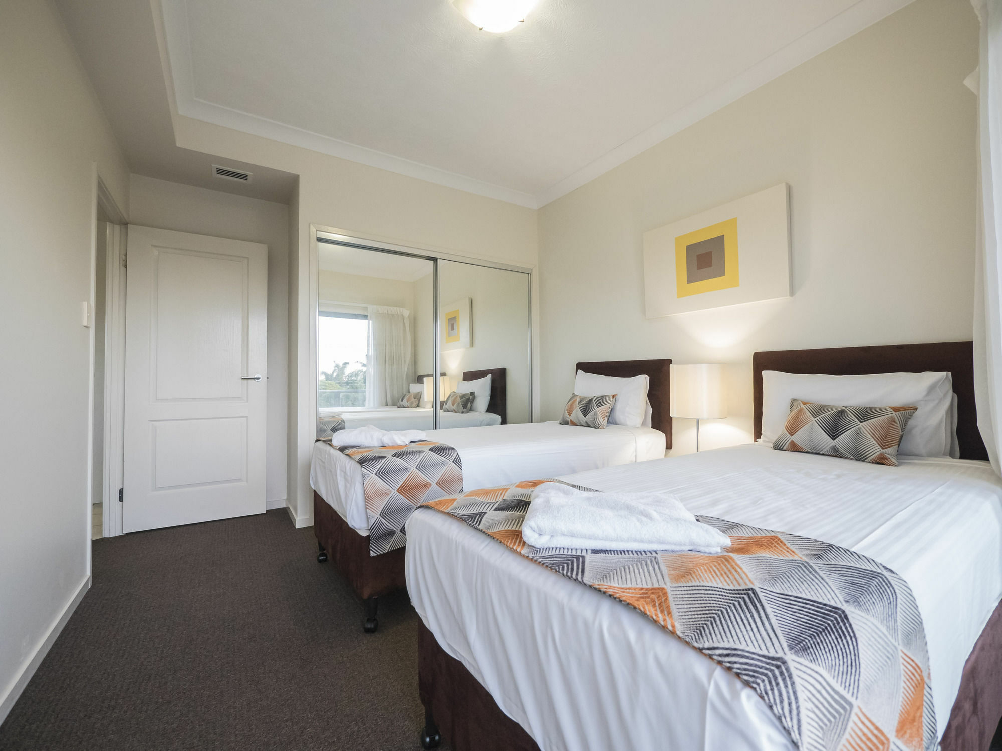 Aparthotel La Vida on Anzac Redcliffe Exterior foto